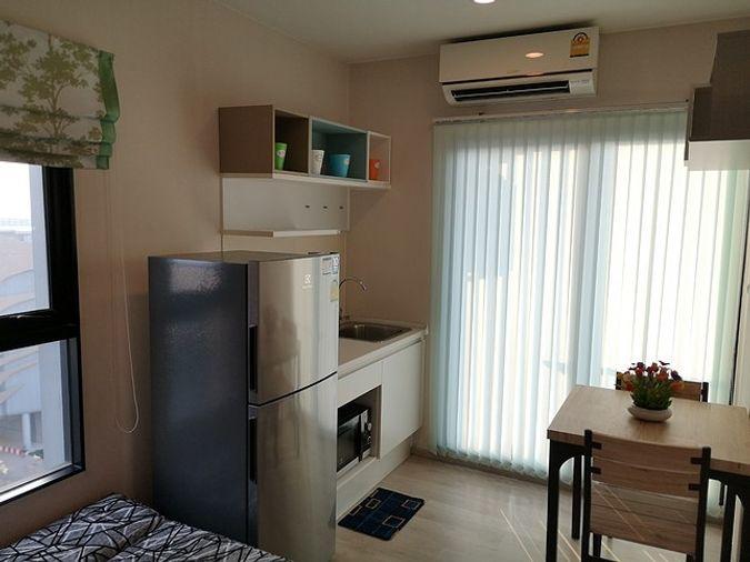 picture Room For Rent Plum Condo Central West Gate Station Ready Move -in - 3/23