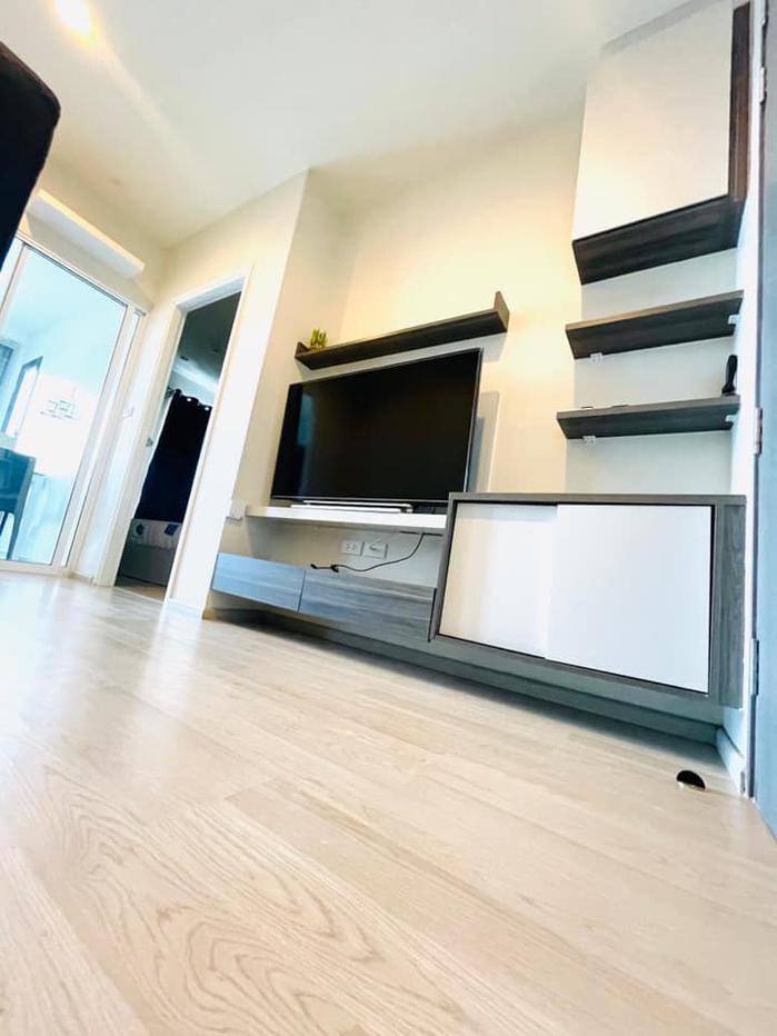รูป M1213 คอนโดให้เช่า Centric Ratchada - Huai Khwang ห้องสวย เฟอร์ครบ มีเครื่องซักผ้า ราคาพิเศษ - รูปที่ 4/8