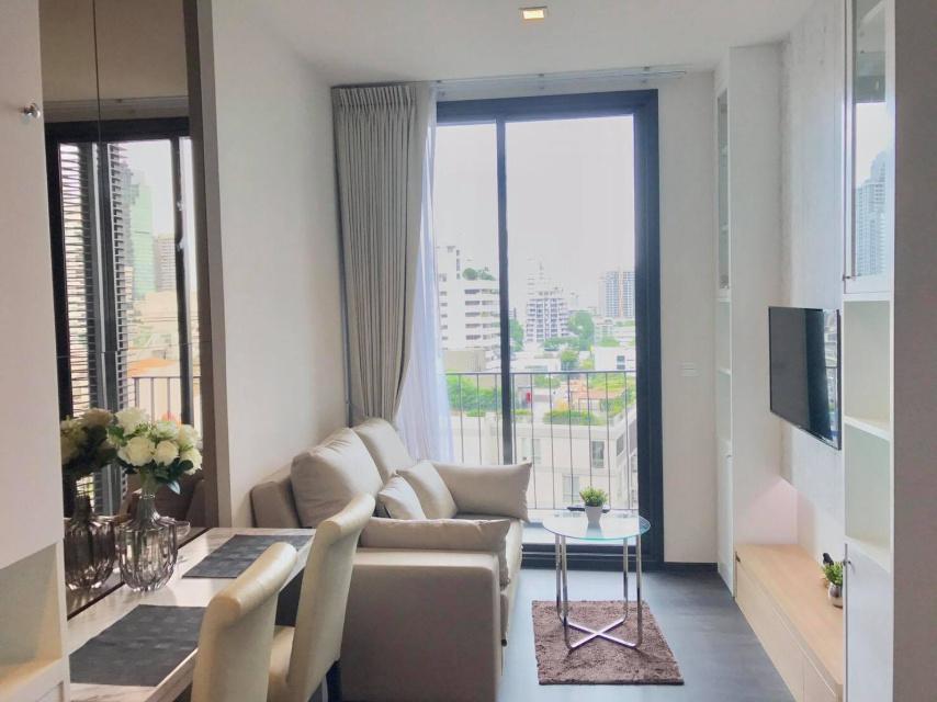 รูป B036 ปล่อยเช่า Edge Condominium, Sukhumvit 23 ห้องสวย เฟอร์ครบ มีเครื่องซักผ้า ราคาพิเศษ - รูปที่ 3/21