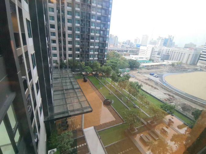 รูป T1010 คอนโดให้เช่า Life Asoke (ไลฟ์ อโศก) ห้องสวย เฟอร์ครบ มีเครื่องซักผ้า ราคาพิเศษ - รูปที่ 11/11
