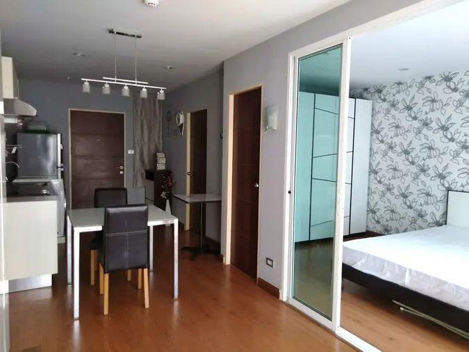 รูป ขายคอนโด 1 ห้องนอน Tourmaline Gold Sathorn - Taksin (ทัวร์มาลีน โกลด์ สาทร-ตากสิน) ขนาด 40 ตรม ชั้น 3 BTS กรุงธนบุรี Icon Siam - รูปที่ 1/8