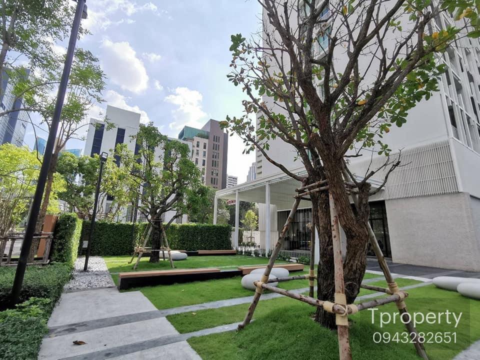 รูป T1122 คอนโดให้เช่า Noble Recole (โนเบิล รีโคล สุขุมวิท 19) ห้องสวย เฟอร์ครบ มีเครื่องซักผ้า ราคาพิเศษ - รูปที่ 15/15