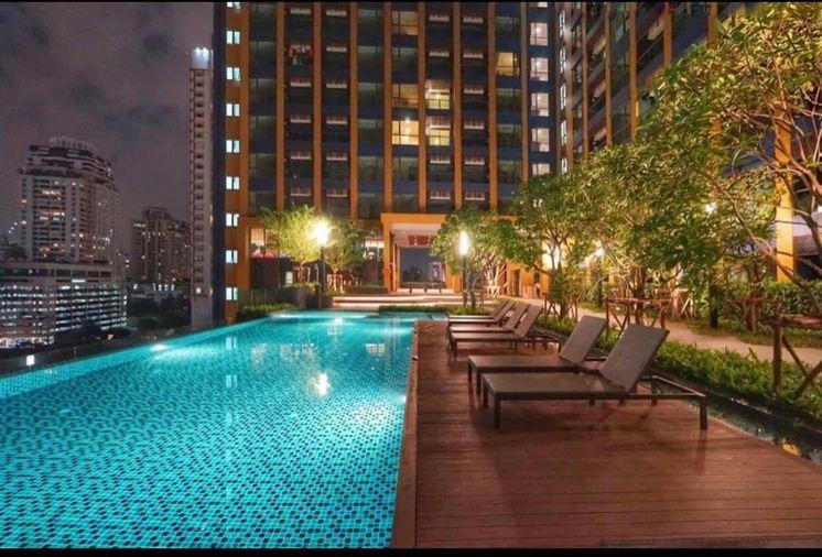 รูป T1158 คอนโดให้เช่า Lumpini Suite Phetchaburi - Makkasan (ลุมพินี สวีท เพชรบุรี-มักกะสัน) ห้องสวย เฟอร์ครบ มีเครื่องซักผ้า ราคาพิเศษ - รูปที่ 8/11