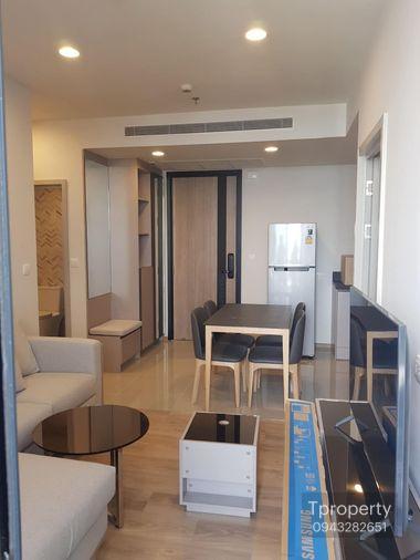 รูป T1184 คอนโดให้เช่า OKA HAUS Sukhumvit 36 (คอนโด โอกะ เฮ้าส์ สุขุมวิท 36) ห้องมุม ห้องสวย เฟอร์ครบ มีเครื่องซักผ้า ราคาพิเศษ - รูปที่ 2/11