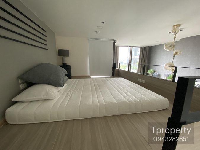 รูป T1208 คอนโดให้เช่า Chewathai Residence Asoke (ชีวาทัย เรสซิเดนซ์ อโศก) ห้องสวย เฟอร์ครบ มีเครื่องซักผ้า ราคาพิเศษ - รูปที่ 5/13