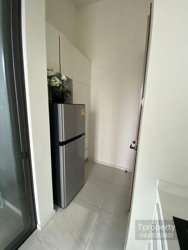 รูป T1208 คอนโดให้เช่า Chewathai Residence Asoke (ชีวาทัย เรสซิเดนซ์ อโศก) ห้องสวย เฟอร์ครบ มีเครื่องซักผ้า ราคาพิเศษ - รูปที่ 11/13