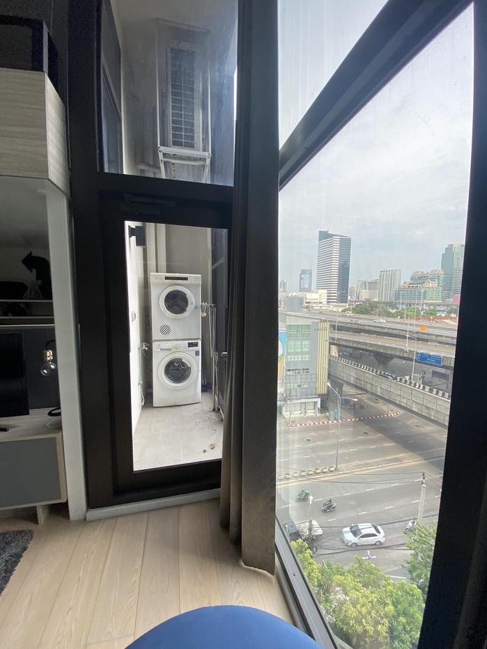 รูป T1208 คอนโดให้เช่า Chewathai Residence Asoke (ชีวาทัย เรสซิเดนซ์ อโศก) ห้องสวย เฟอร์ครบ มีเครื่องซักผ้า ราคาพิเศษ - รูปที่ 13/13