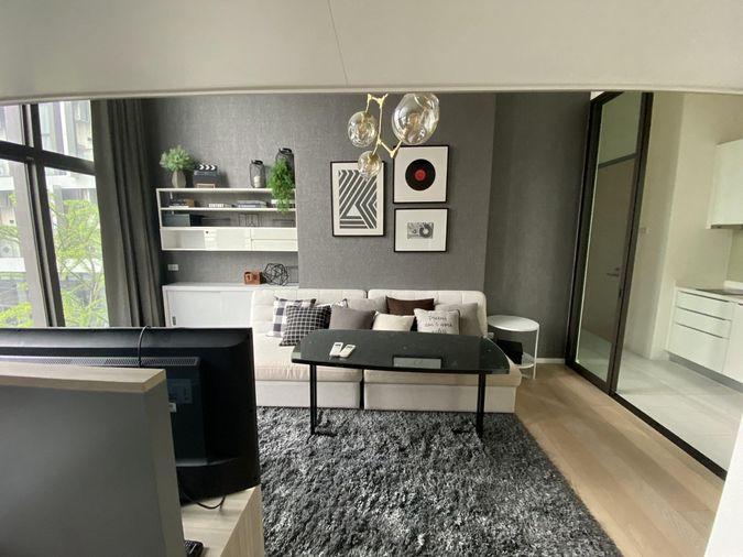 รูป T1208 คอนโดให้เช่า Chewathai Residence Asoke (ชีวาทัย เรสซิเดนซ์ อโศก) ห้องสวย เฟอร์ครบ มีเครื่องซักผ้า ราคาพิเศษ - รูปที่ 6/13