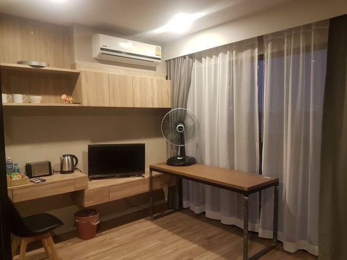 รูป P-109326 คอนโดฯ 1 ห้องนอน วิวเมืองสวย! บลอสซั่ม สาทร-เจริญราษฎร์ ใกล้ MRT ลุมพินี 2.65 ล้าน Line Id @easythaihome 085-592-2897 - รูปที่ 5/10