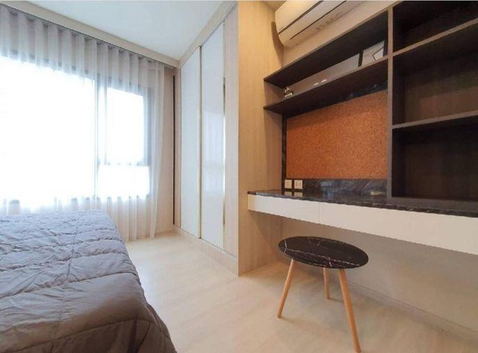 picture Condo for rent Life Asoke, next to MRT Phetchaburi - 8/10