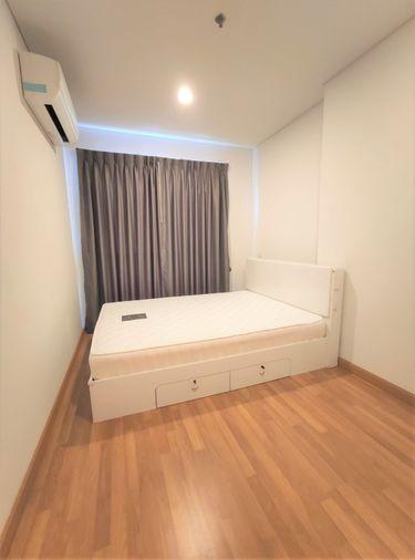 รูป  1 ห้องนอน Lumpini Place Ratchada-Sathu (ลุมพินี เพลส รัชดา- สาธุ) ห้องมุม ขนาด 29 ตารางเมตร ชั้น 9 ใกล้ทางด่วน BTS สุรศักดิ์ - รูปที่ 2/9