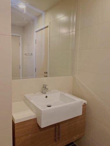 รูป T1235 คอนโดให้เช่า The Privacy Ngamwongwan (เดอะ ไพรเวซี่ งามวงศ์วาน) ห้องสวย ห้องมุม เฟอร์ครบ มีเครื่องซักผ้า ราคาพิเศษ  - รูปที่ 10/12
