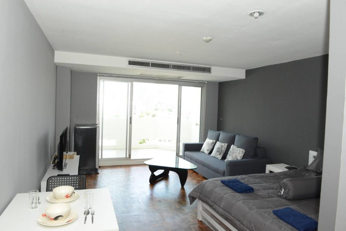 picture Baan Sukhumvit36. BTS ThongLor. Studio 44sqm. Line id: @pfagent - 1/7