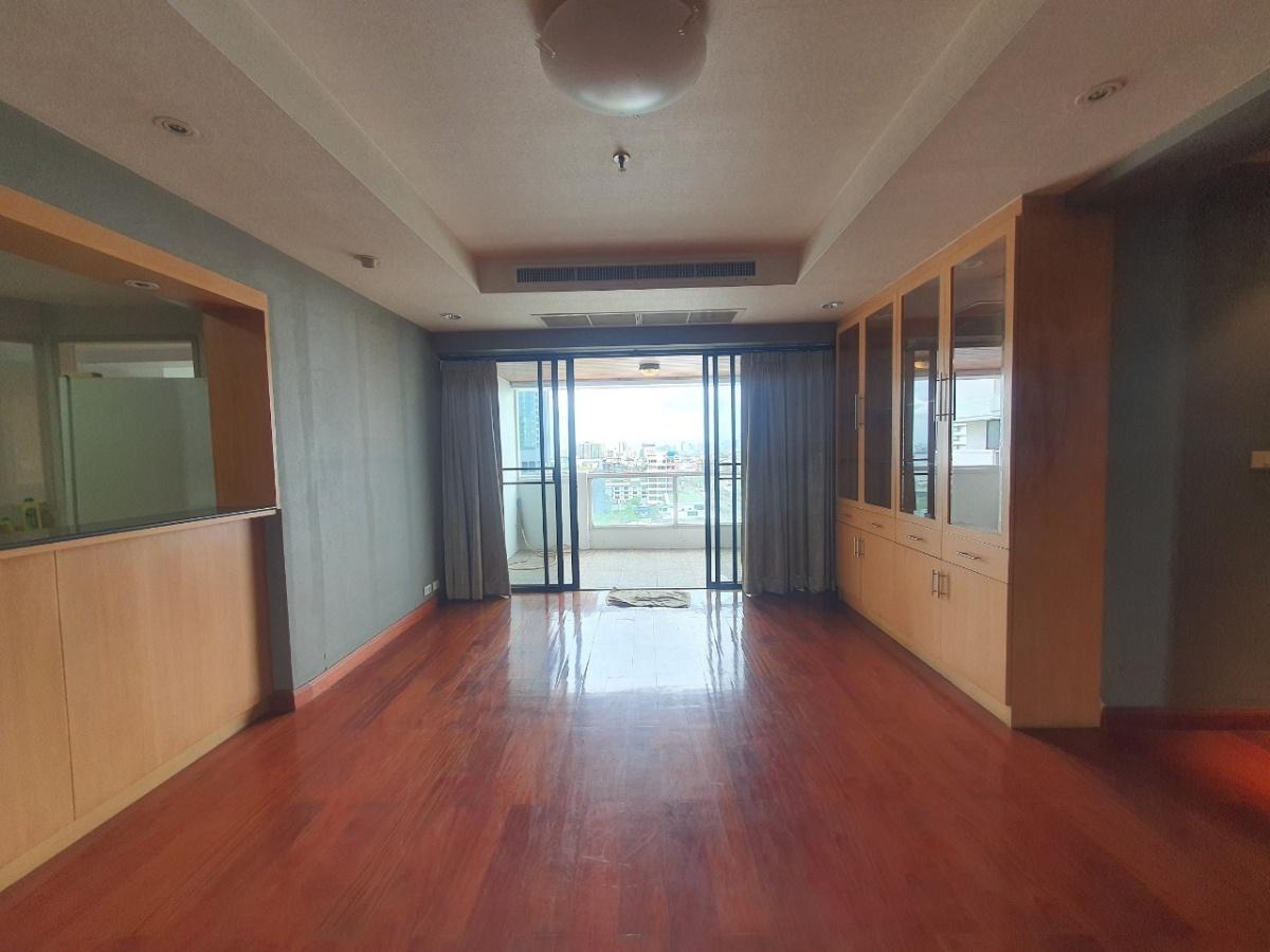picture For sale 3 Bedroom Riverside villa rama 3 close to Chaopraya river A15230104 - 2/20