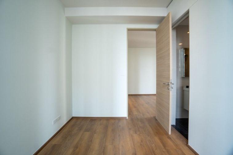 picture Park24 Sukhumvit 24, 2 beds 1 bath 52 sqm.,corner unit 14th Fl. Building 2 near Emporium, BTS Phrom Phong - 14/17