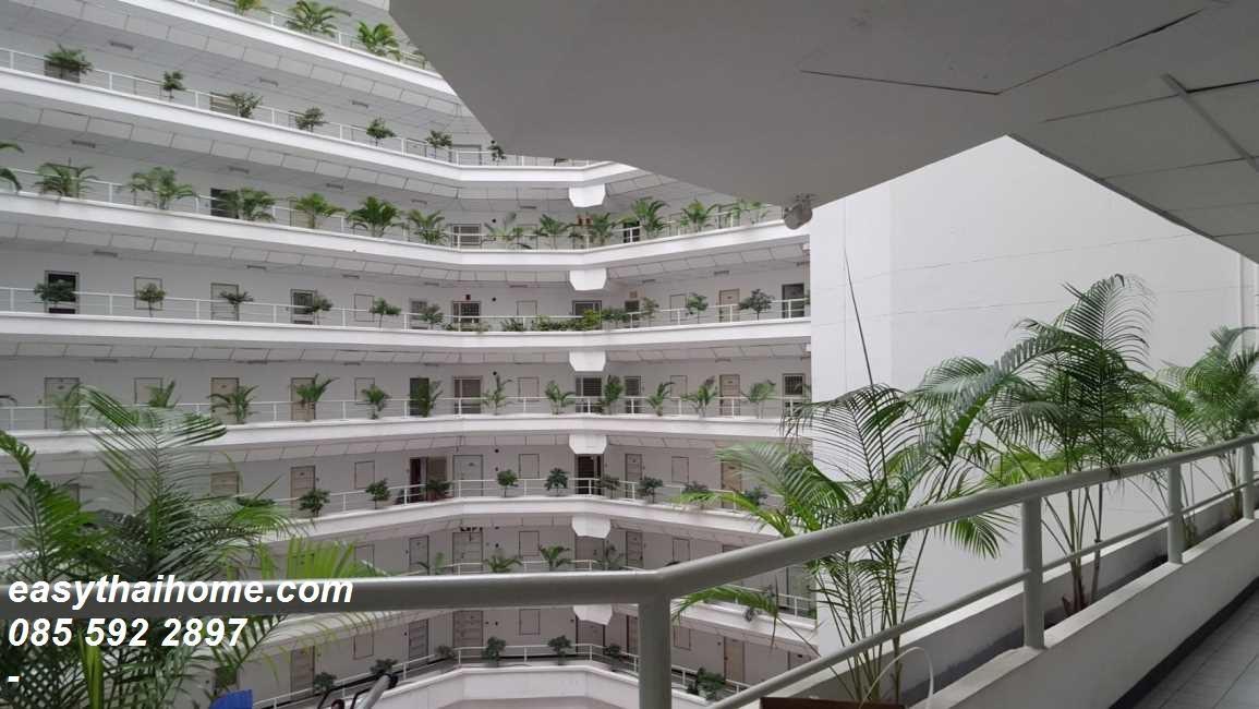 รูป P-88235 — ขายคอนโดห้องใหญ่ 109 ตร.ม. วิวสระ ใกล้ทางด่วนบางนา - Country Complex ราคา 3.95 ล้านบาท โทร 085-592-2897 Line: @easythaihome - รูปที่ 21/23