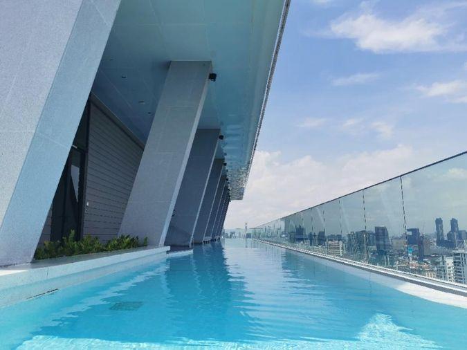 picture Condo for rent, XT Ekkamai, 2 bedroom, corner room , garden view - 9/10
