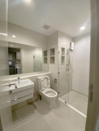 รูป T1350 คอนโดให้เช่า Life Ladprao (ไลฟ์ ลาดพร้าว) ห้องสวย เฟอร์ครบ มีเครื่องซักผ้า ราคาพิเศษ - รูปที่ 7/7