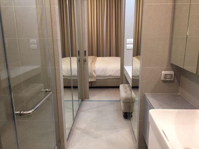 รูป T1382 คอนโดให้เช่า Noble Ploenchit (โนเบิล เพลินจิต) ห้องสวย เฟอร์ครบ มีเครื่องซักผ้า ราคาพิเศษ - รูปที่ 4/7