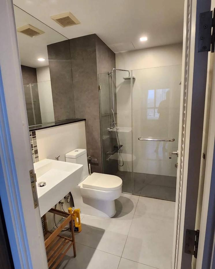 รูป T1391 คอนโดให้เช่า Urbano Absolute Sathon - Taksin (เออร์บาโน่ แอบโซลูท สาทร-ตากสิน) ห้องสวย เฟอร์ครบ มีเครื่องซักผ้า ราคาพิเศษ - รูปที่ 5/7
