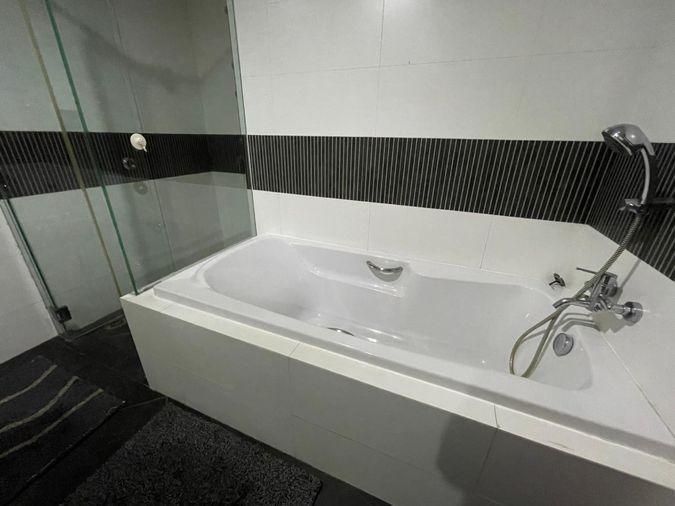 รูป เช่าคอนโด เออร์บานา สาทร 1ห้องนอน  1ห้องน้ำ ขนาด 70ตรม. - รูปที่ 9/9