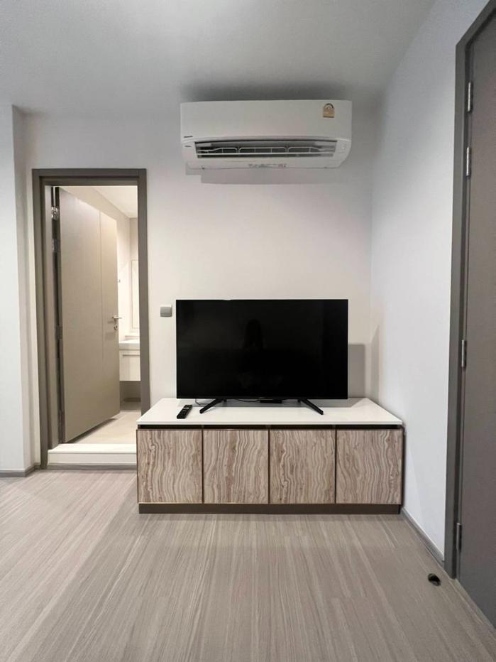 picture for rent Life Asoke Hype. Studio 27sqm.  Line id: @pfagent - 4/8