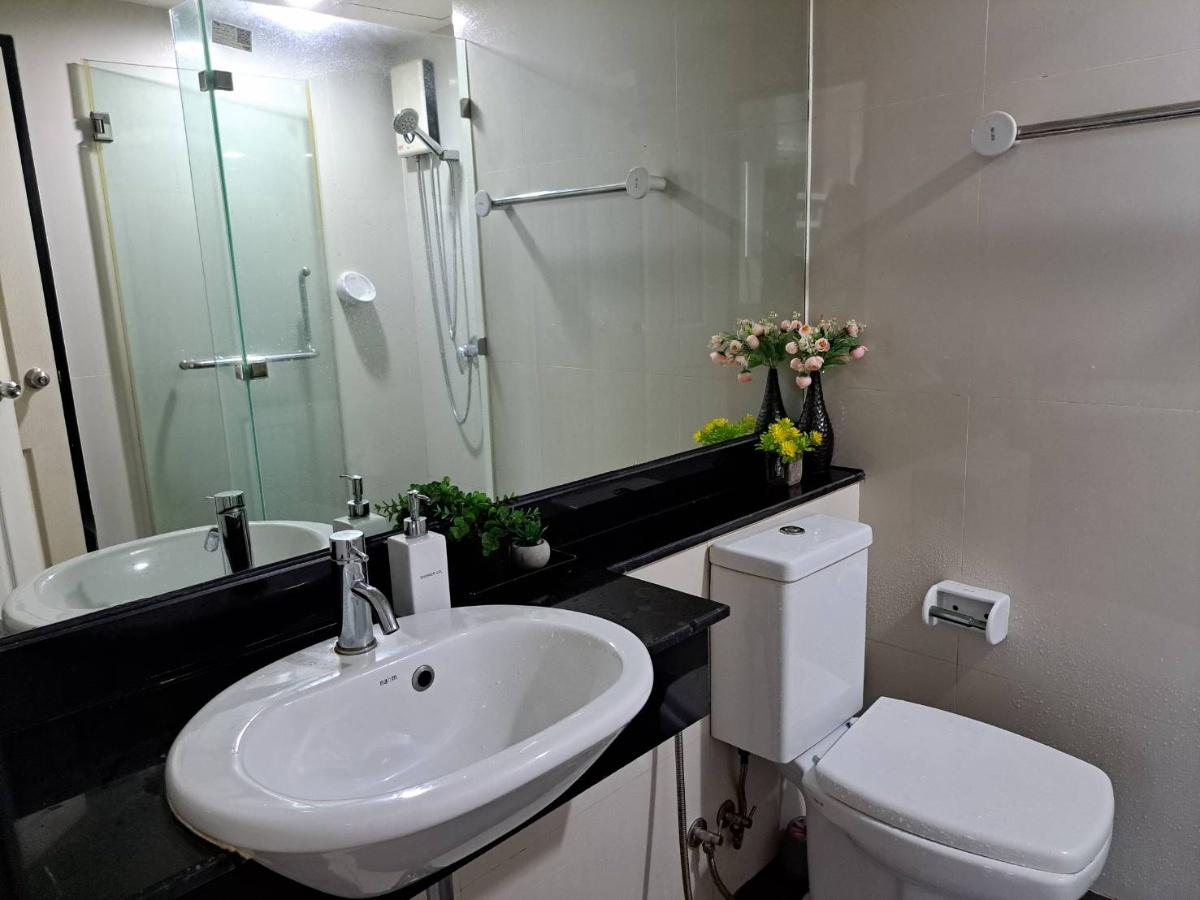 picture Condo For Rent Chateau In Town Ratchada 10  1B1B LineID : @Rizzestate (@ In front) - 4/9