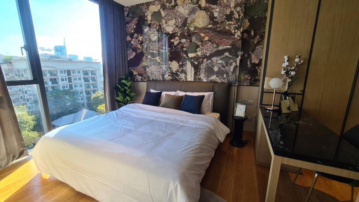 รูป T1424 คอนโดให้เช่า BEATNIQ Sukhumvit 32 (บีทนิค สุขุมวิท 32) ห้องสวย เฟอร์ครบ ราคาพิเศษ - รูปที่ 4/10