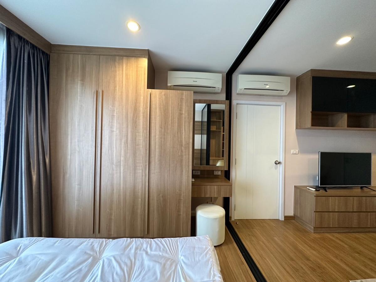 picture TTI18 Condo for rent The Tree Interchange, beautiful room, fully furnished, special price - 3/10