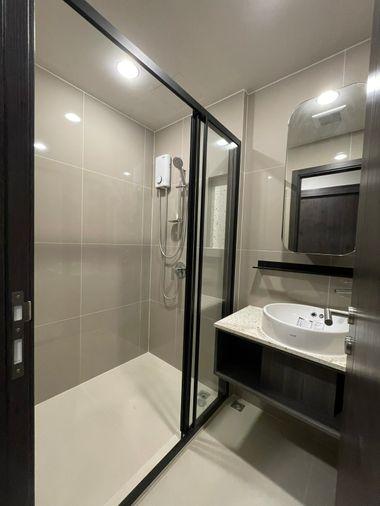 รูป Rds-1110 ให้เช่าคอนโด   XT HUAIKWANG นัดชมห้อง 👉line : @propertyfinder  - รูปที่ 6/7