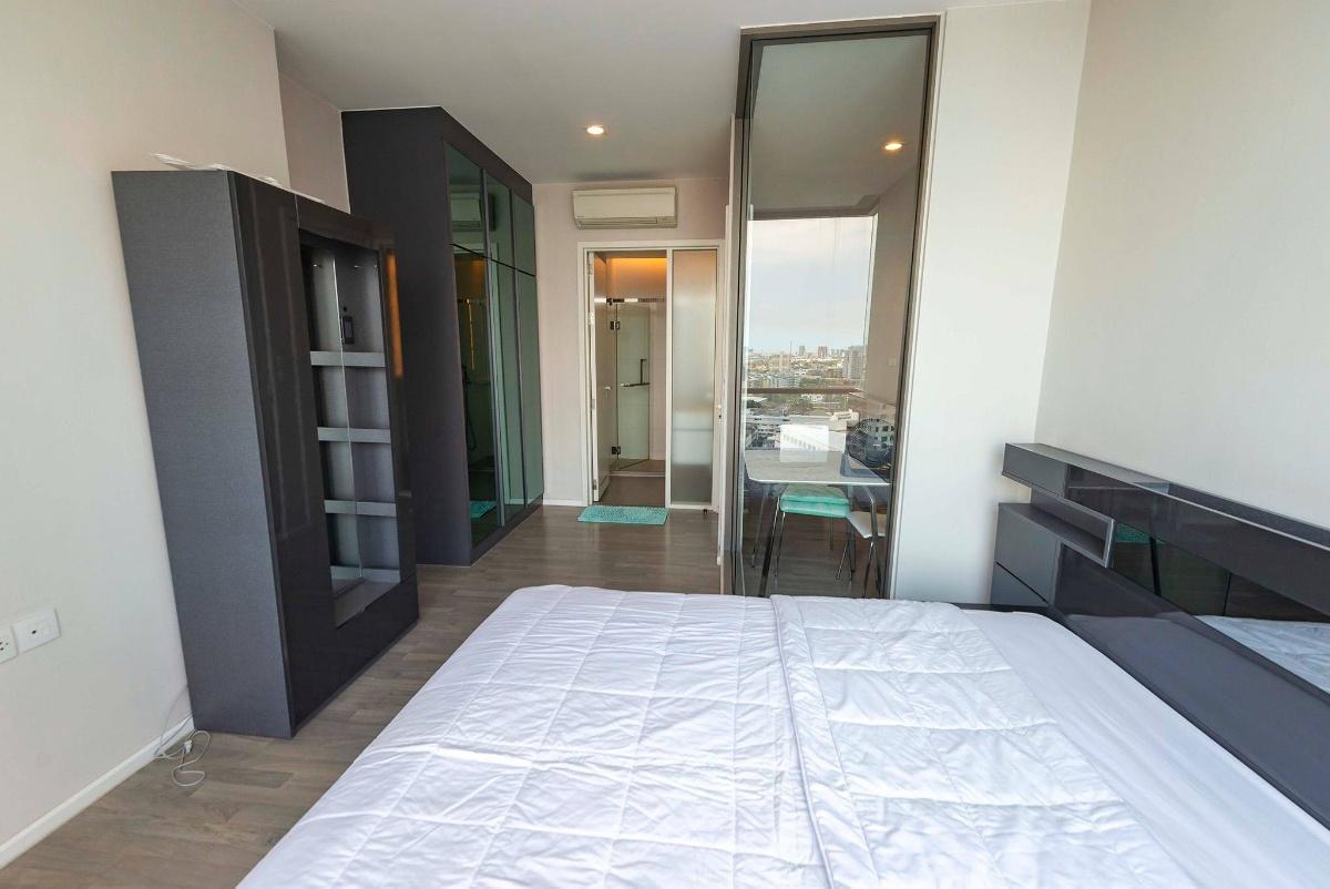 picture Available 15Sep26! The Room Sukhumvit69. 1bed 45sqm.  Line id: @pfagent - 6/9