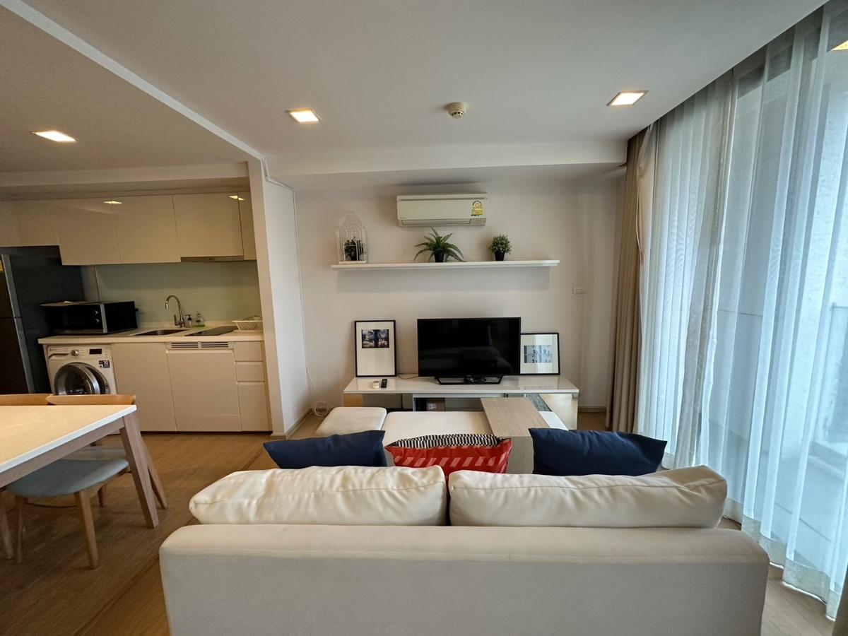 รูป T1437 คอนโดให้เช่า LIV@49 (ลิฟ แอท ฟอร์ตี้นาย) ห้องสวย เฟอร์ครบ ราคาพิเศษ  - รูปที่ 3/12