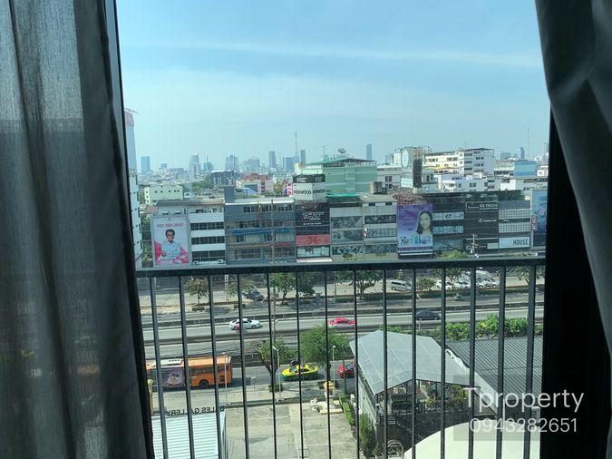 รูป T1253 คอนโดให้เช่า Centric Ratchada - Huai Khwang (เซ็นทริค รัชดา-ห้วยขวาง) ห้องสวย 'มีระเบียง' เฟอร์ครบ มีเครื่องซักผ้า ราคาพิเศษ - รูปที่ 4/13