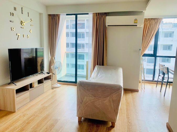รูป E0094 คอนโดให้เช่า JRY RAMA 9 CONDOMINIUM (เจ อาร์ วาย คอนโด พระราม 9) ห้องสวย เฟอร์ครบ มีเครื่องซักผ้า ราคาพิเศษ  - รูปที่ 1/15