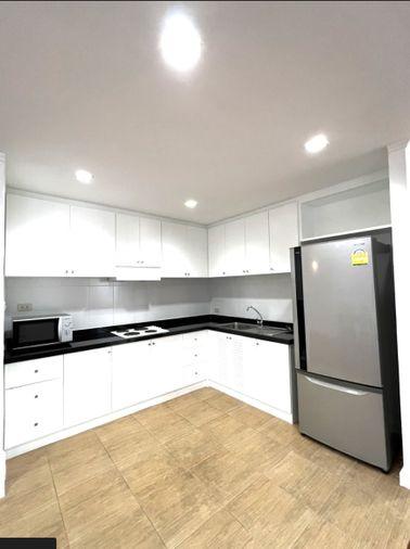 picture for rent Acadamia Grand Tower. 3beds 163sqm. Line id: @pfagent - 6/17
