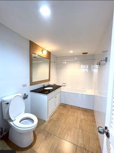 picture for rent Acadamia Grand Tower. 3beds 163sqm. Line id: @pfagent - 9/17
