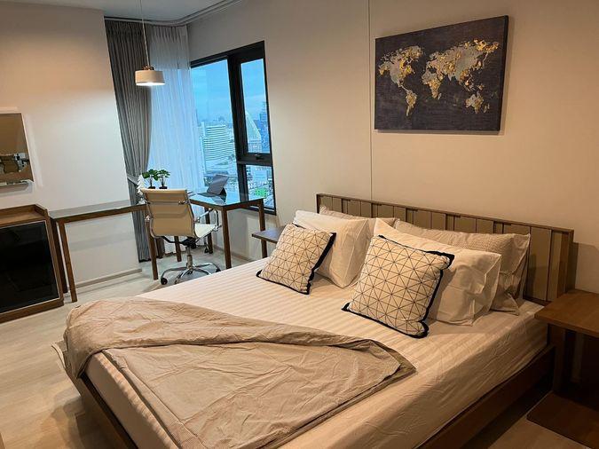picture FOR RENT   :   Life one wireless  (ST-02) (Close to BTS Plenchit )  - 1/9