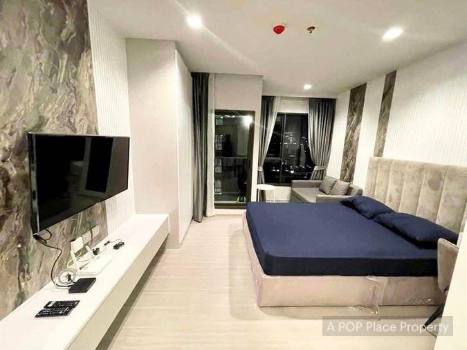 รูป Life Asoke Rama 9 ห้องหายาก ! เพียง 18,000 บาท คอนโดหรู พระราม 9 ตกแต่งพร้อม - รูปที่ 1/10