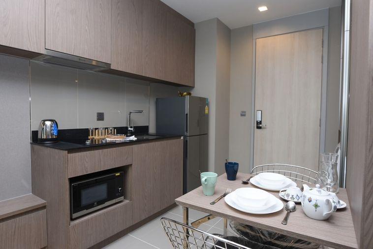 picture G 2545💜中国客户，请加微信。(在联系方式的旁边)  For rent M Jatujak Line❤️💜@condopremium💜❤️Ready to move in ⬛🟨 📞 065 695 3645🟨⬛ - 10/12