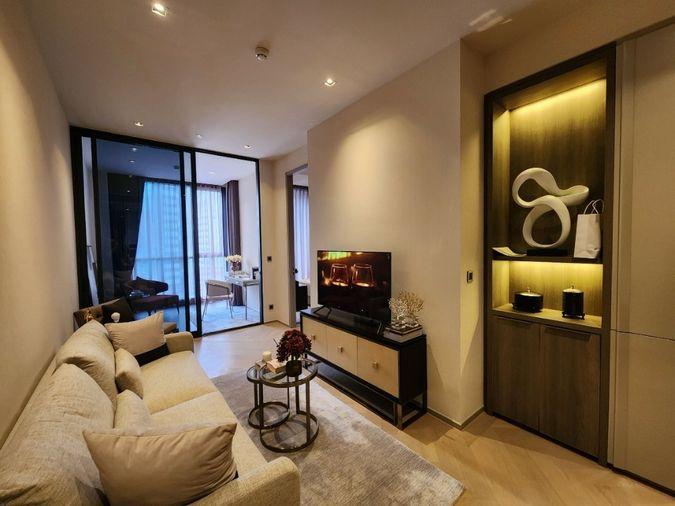 picture  The Reserve Sathorn      11th floor  Size 57 sq m. - 17/28