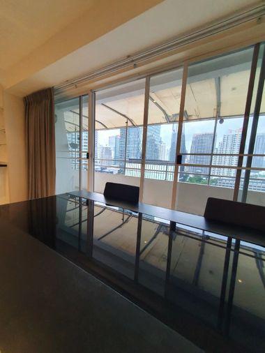 picture The Bangkok Sathorn    Mahanakhon building view - 12/45