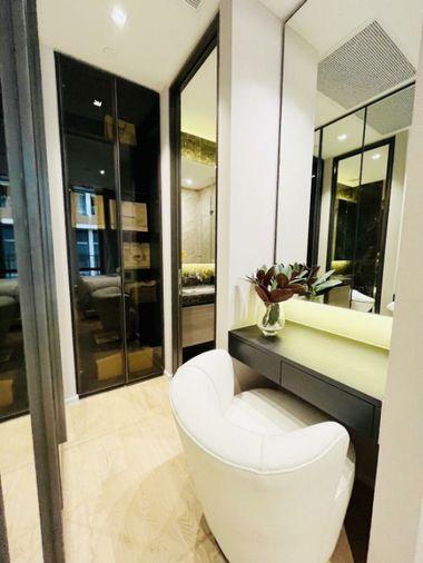 picture  28 Chidlom     Size 90 sq m  11th floor - 14/18
