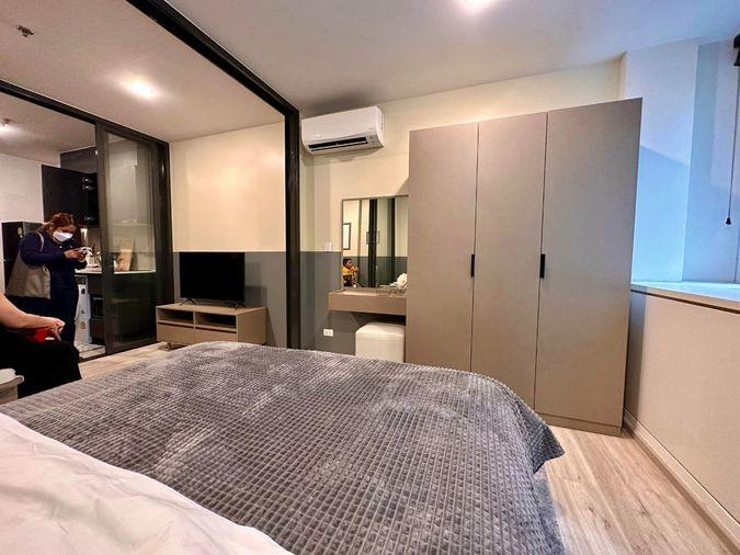 รูป Rds-2496  ให้เช่าคอนโด   XT Huaikhwang   นัดชมห้อง 👉line : @propertyfinder  - รูปที่ 2/6
