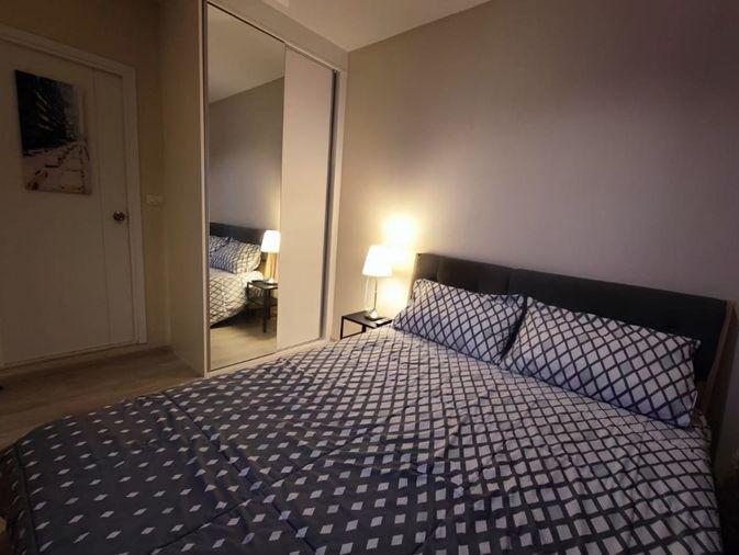 picture ++For rent #Plum Condo Central Station  #Beautiful room exactly as described  - 15/17