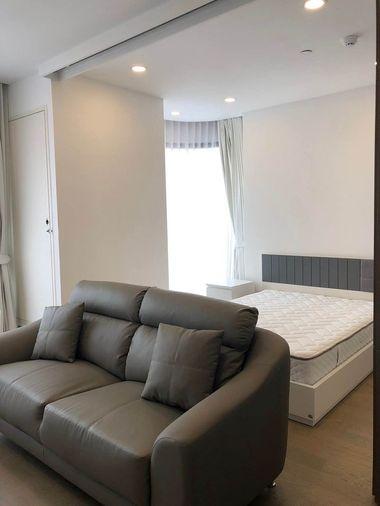 picture P-132779Condo for sale Ashton Chula-Silom fully furnished with tenant. - 1/5