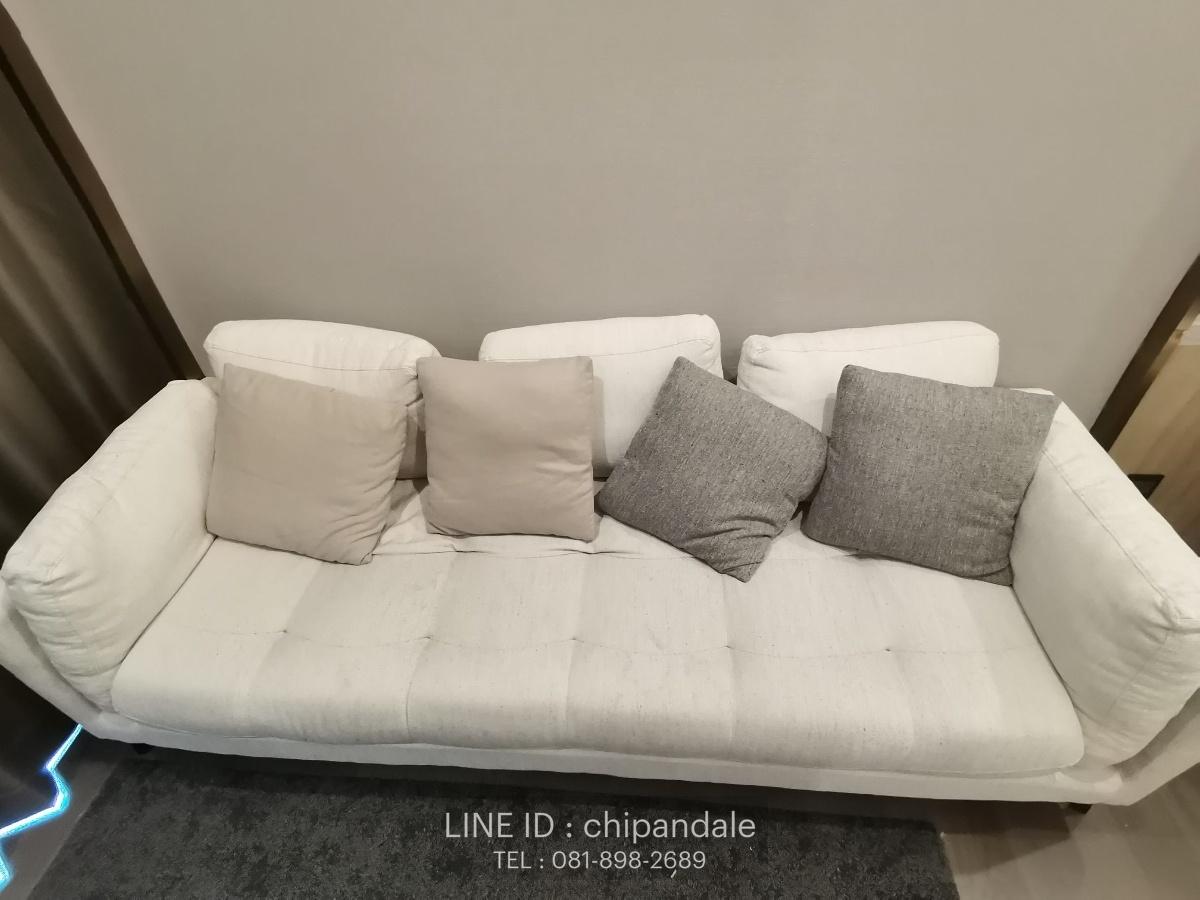 รูป The Esse Singha Complex, A Luxurious Condominium 0 Meter from Metro Station. Spacious 1 Bedroom with 48 sqm size.Ready to move in - รูปที่ 12/14