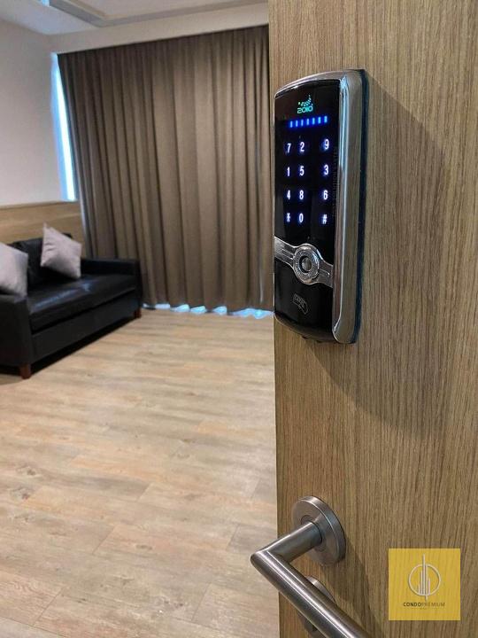 รูป G7827🚨คอนโดให้เช่า ดิ อิสสระ ลาดพร้าว Line❤️💜@condopremium💜❤️ว่างพร้อมอยู่⬛🟨 📞 065 695 3645🟨⬛ - รูปที่ 5/13