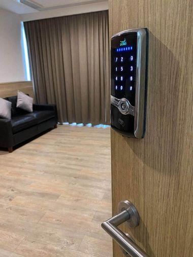 picture G7827🚨中国客户，请加微信。(在联系方式的旁边)For rent The Issara Ladprao Line ❤️💜@condopremium💜❤️Ready to move in ⬛🟨 📞 065 695 3645🟨⬛ - 5/13