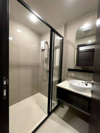 รูป  Rds-2894  ให้เช่าคอนโด    XT Huaikhwang   นัดชมห้อง 👉line : @propertyfinder  - รูปที่ 9/9
