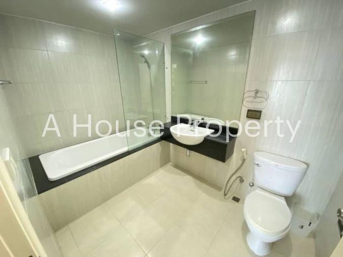 picture Condo for sale in Sriracha, Golden Coast, Building 2, sea view, corner room. - 10/10